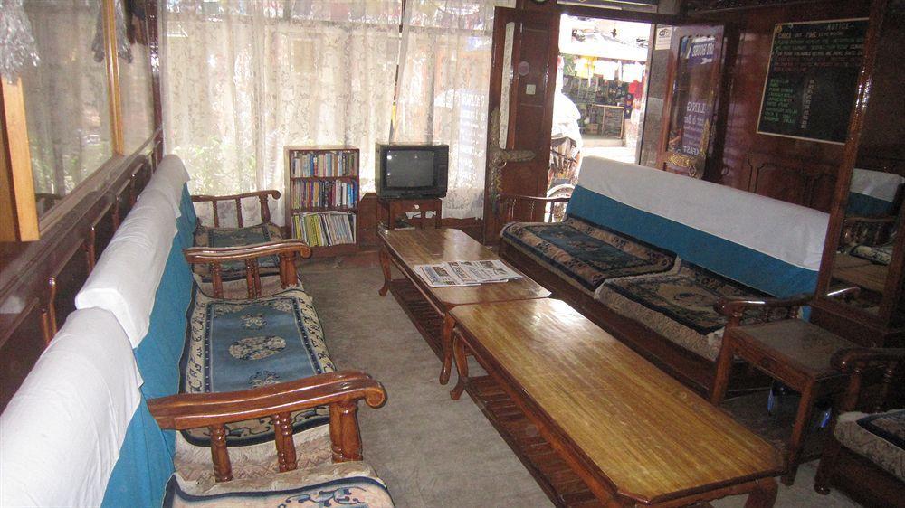 Hotel Pleasure Home Kathmandu Bagian luar foto