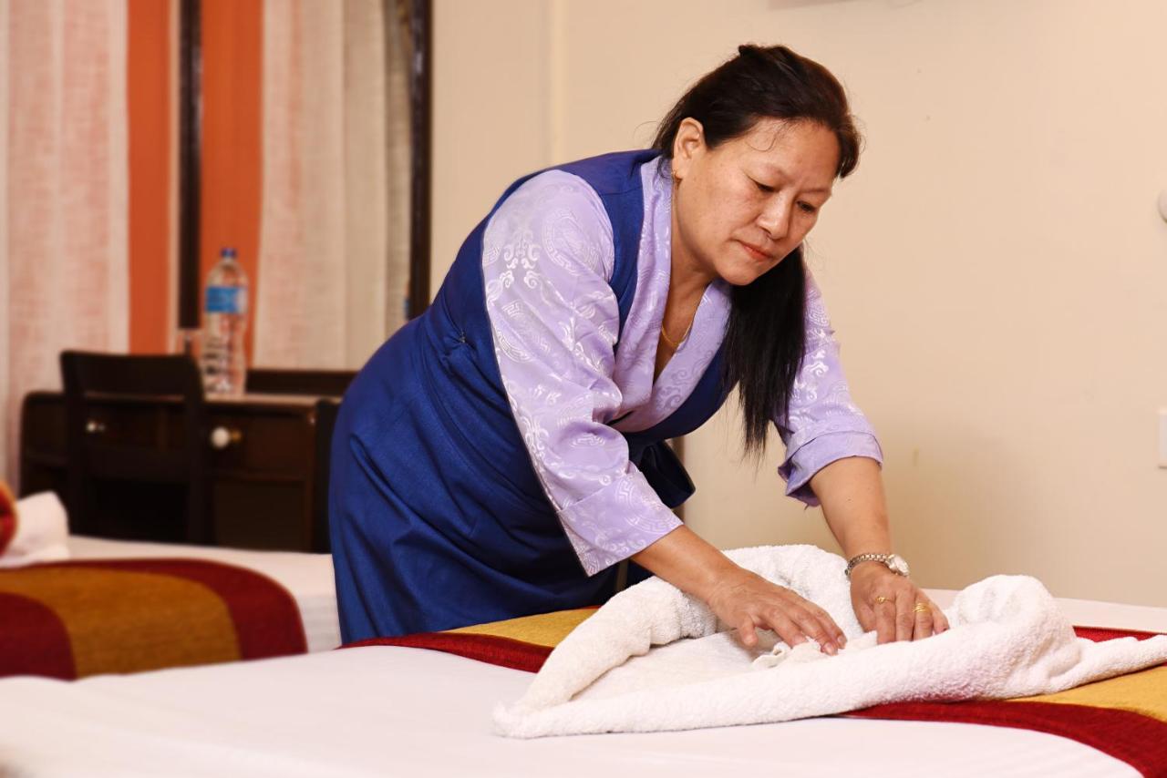 Hotel Pleasure Home Kathmandu Bagian luar foto