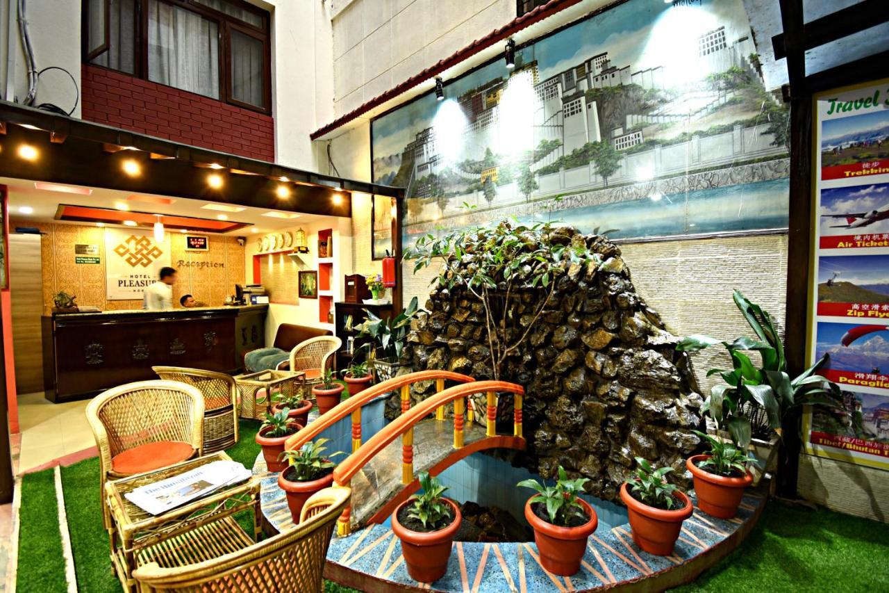 Hotel Pleasure Home Kathmandu Bagian luar foto