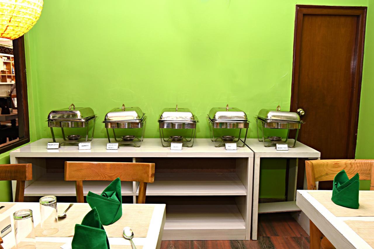 Hotel Pleasure Home Kathmandu Bagian luar foto